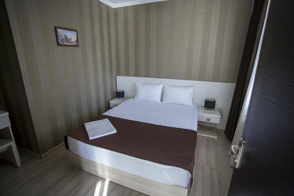 Hotel Batus Batumi Exterior foto